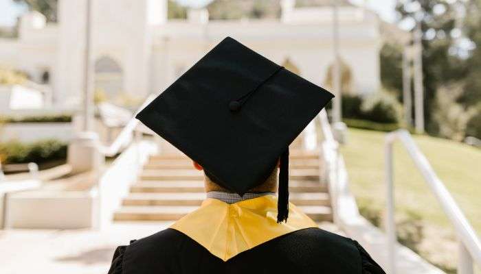 Scholarship Promotion as a Marketing Tool for Universities or Colleges